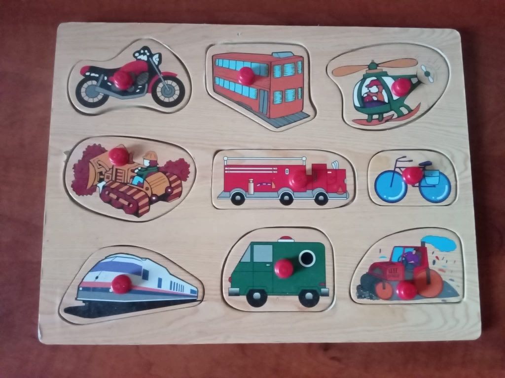 Edukacyjna układanka drewniana dla dzieci Pojazdy puzzle.