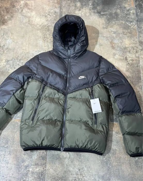 Пуховик Nike Storm Fit