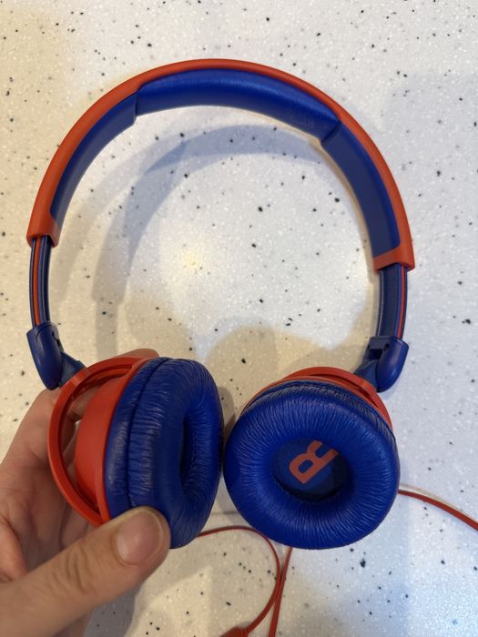 Słuchawki przewodowe JBL JR300 niebiesko-czerwone dla dziecka
