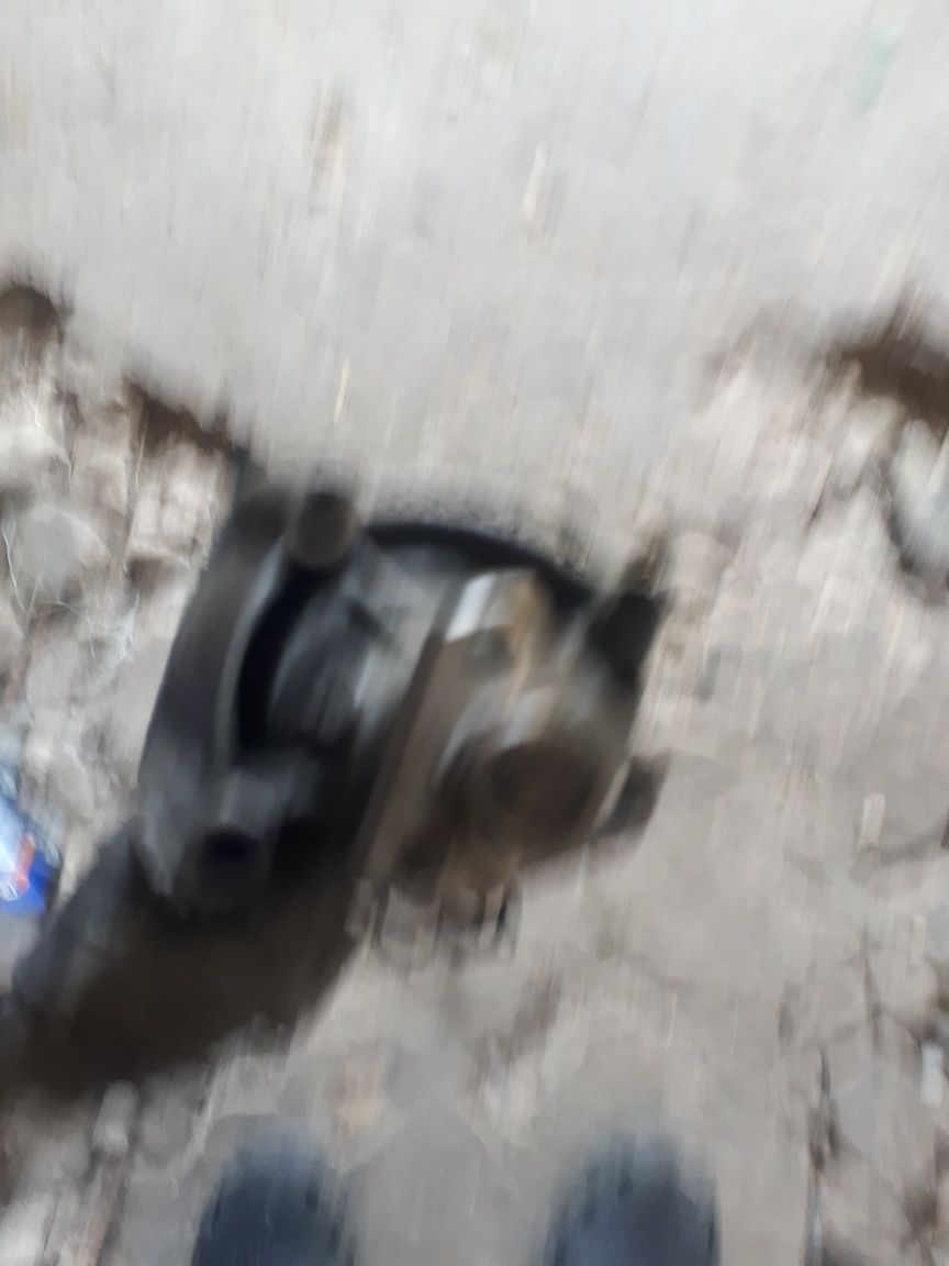 Водяна помпа фіат крома