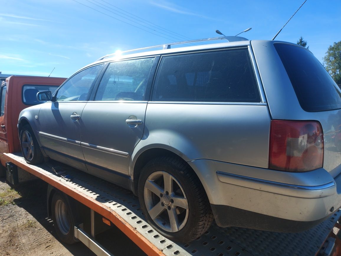 Na części vw passat b5 fl 2.8 4x4 manual LA7W