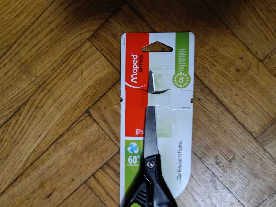 Nożyczki Essentials 21 cm