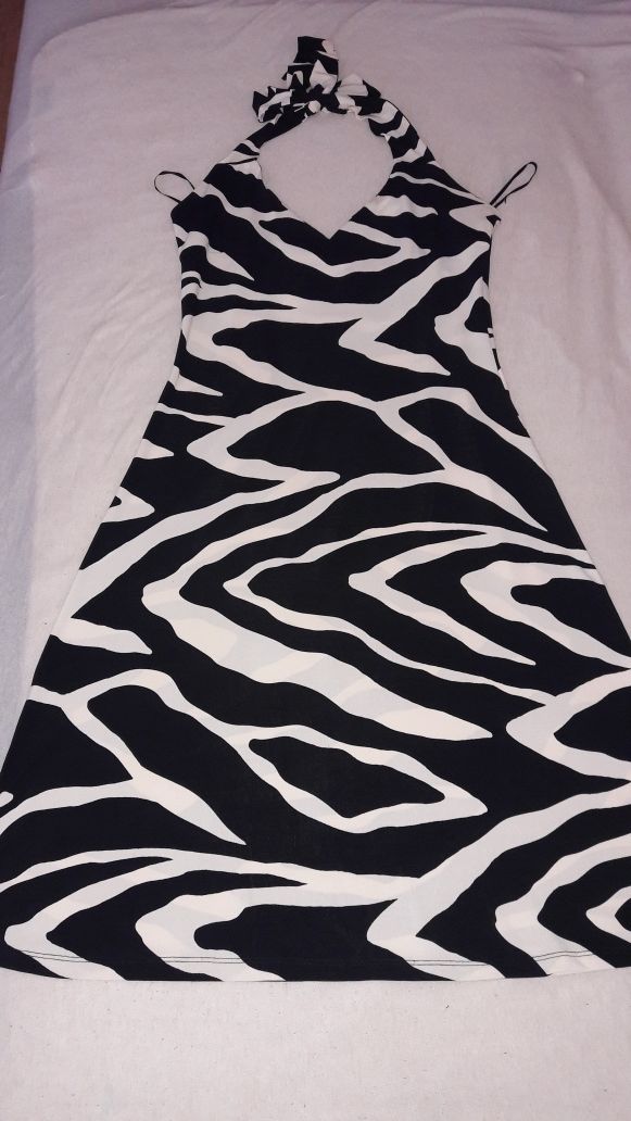 Sukienka H&M w modny zwierzęcy print