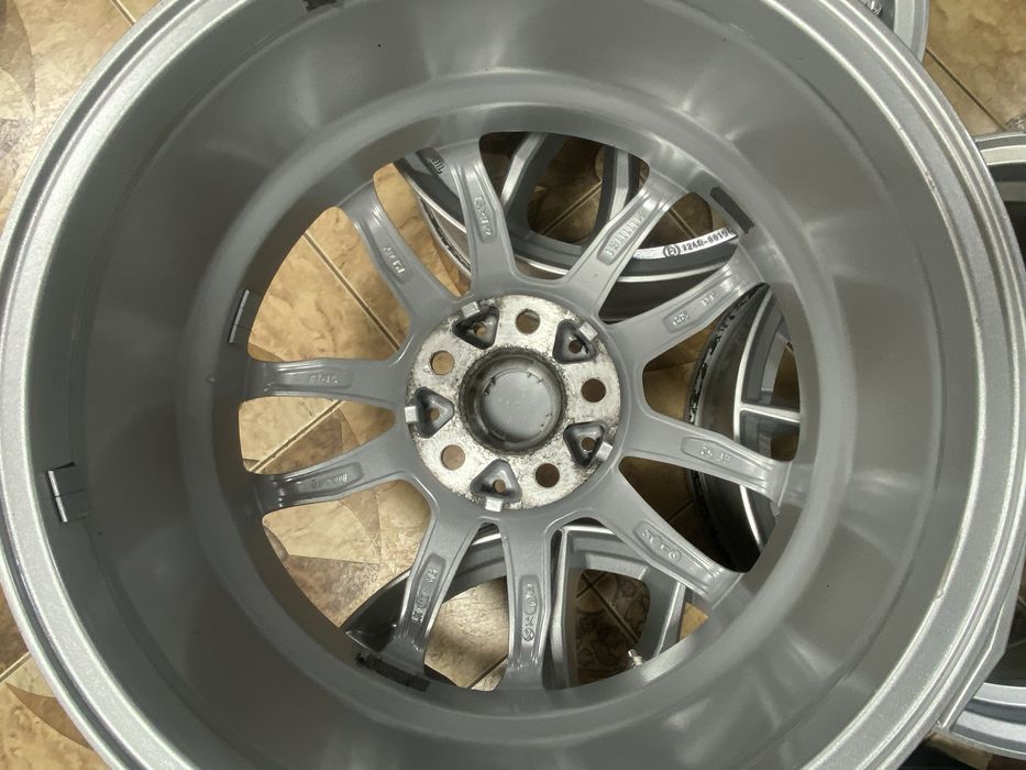 Диски R17 , 5/112 , ET52 , 7.5J*17H2 , KBA53647