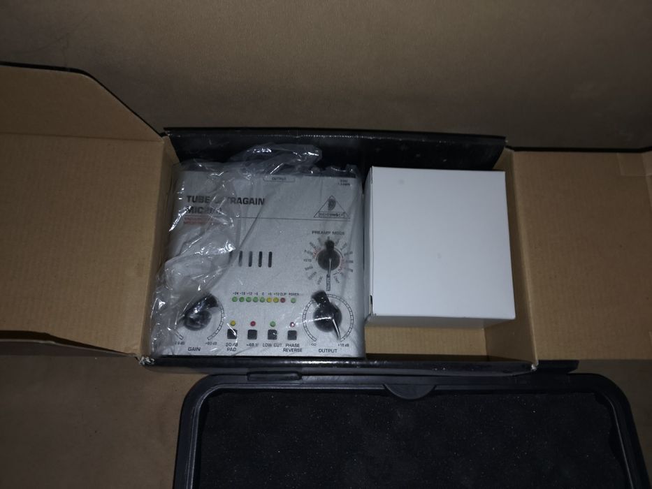 Wzmacniacz Pro Tube Ultragain mic200