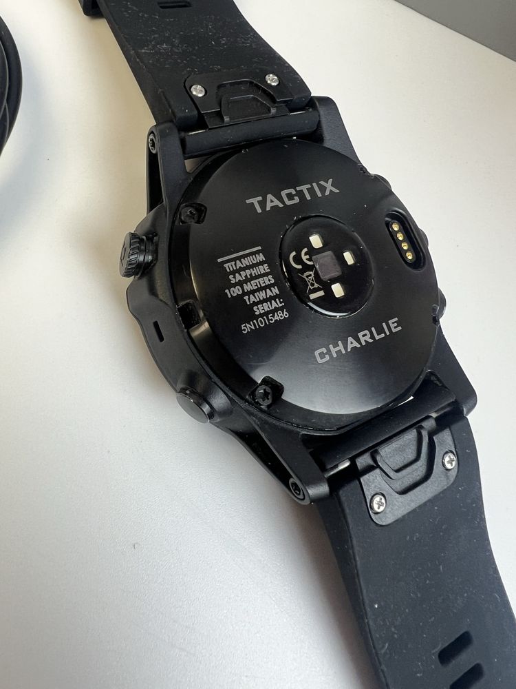 Тактичний годинник garmin tactix charlie 0098473