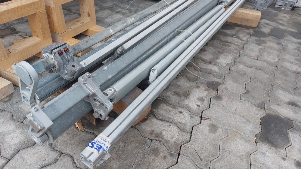 Estrutura para toldo eléctrico