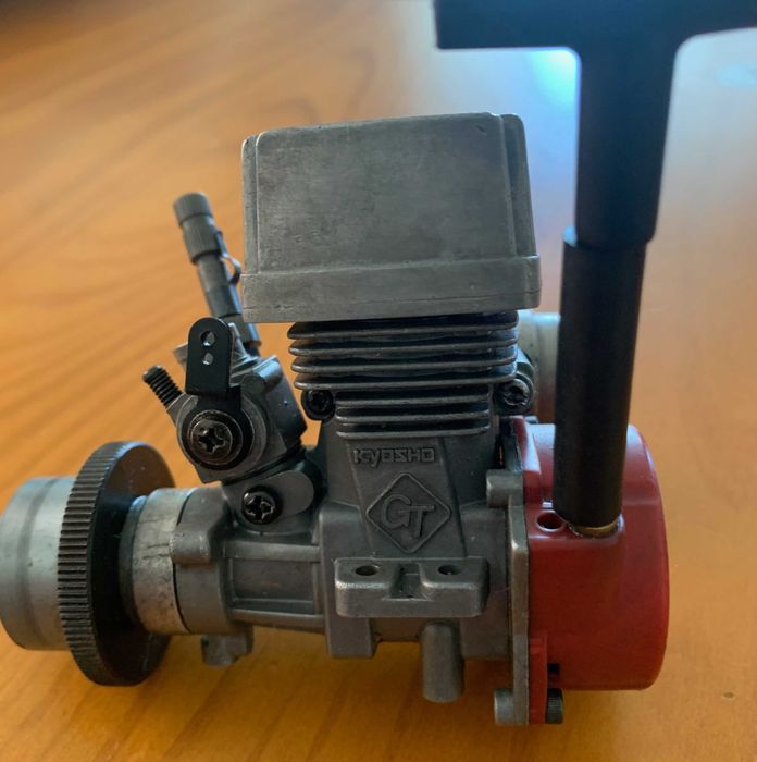 Motor Kyosho GT Nitro RC – Usado