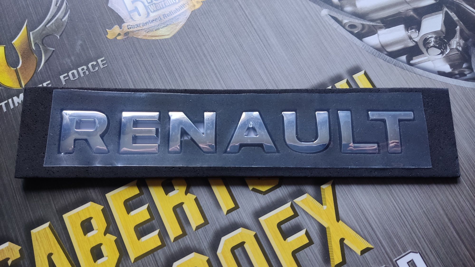 Емблема Renault, Reno