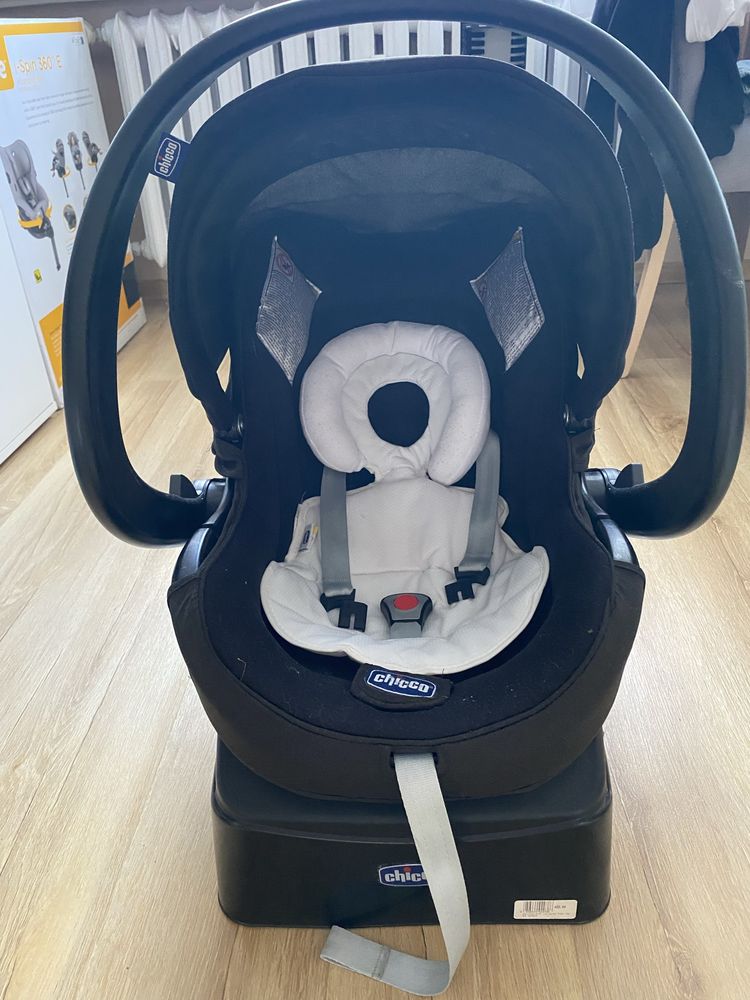 Fotelik z bazą chicco fixfast 0-9kg