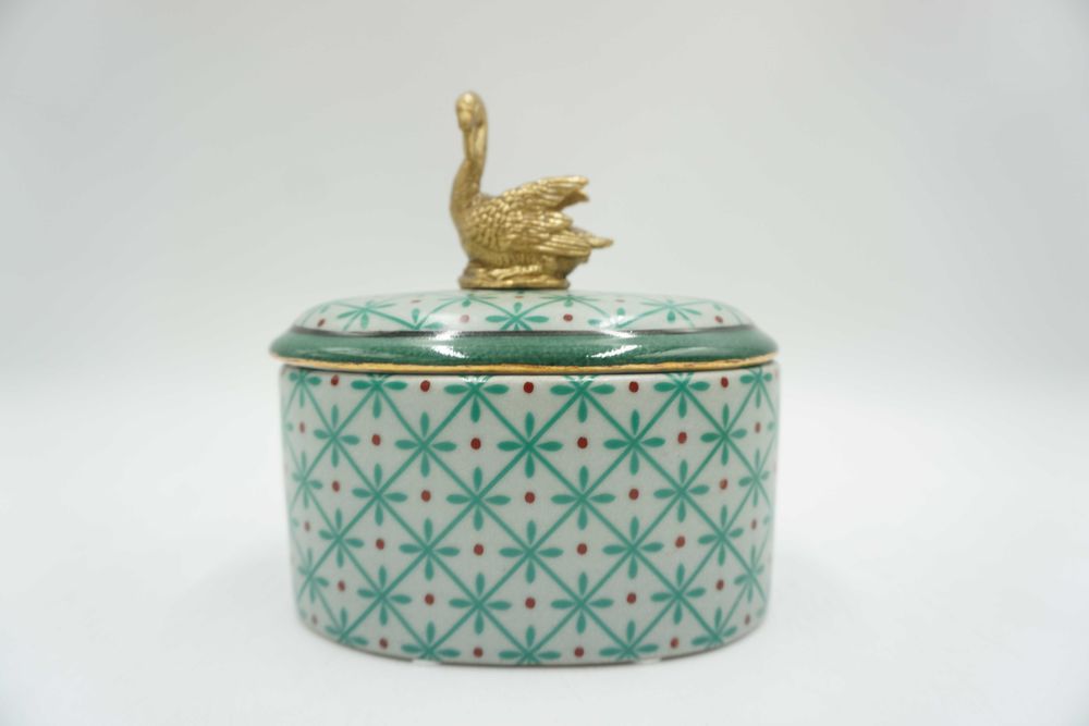 PORCELANOWA szkatułka bomboniera zielona z brązem-łabędz