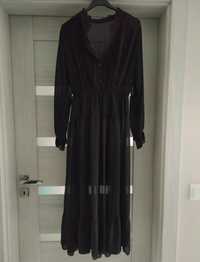 Czarna długa siateczkowa sukienka