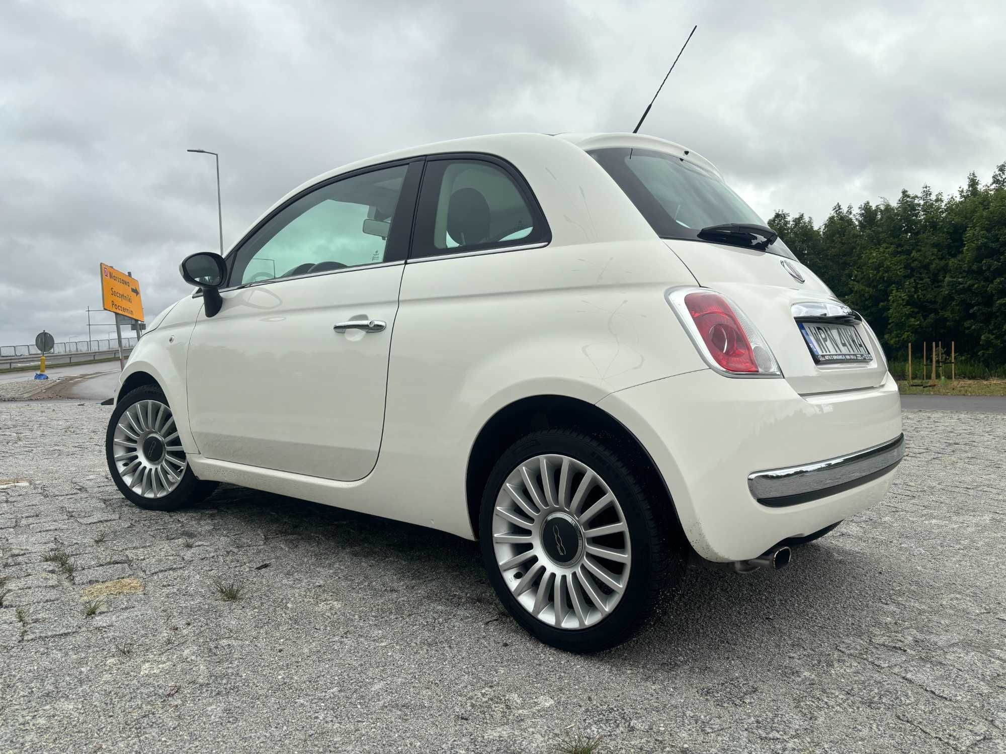 Fiat 500 Wersja Lounge 1.2  Szklany Dach Klima Alufelgi Zadbany