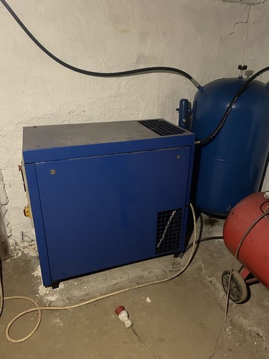 Sprzedam kompresor śrubowy FIAC RMC 15-10