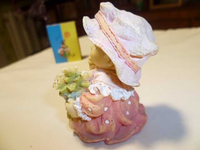 Маленькая статуэтка 6 см девочка керамика