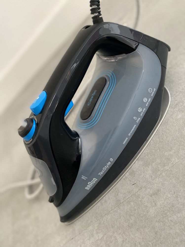 Ferro a Vapor BRAUN TexStyle 9 – Pouco Uso, Excelente Estado!
