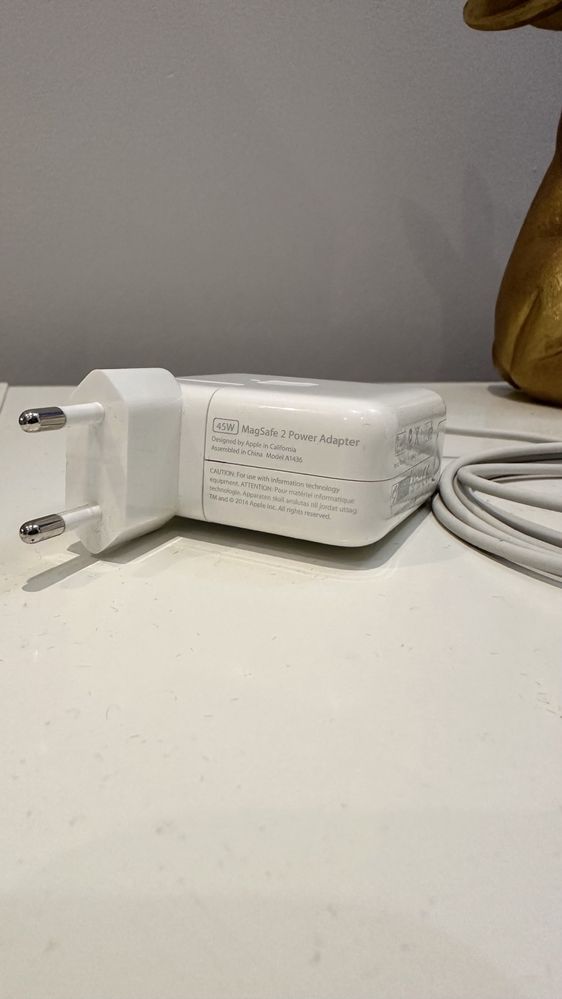 Nowa Ładowarka Apple MagSafe 2 45W uszkodzona