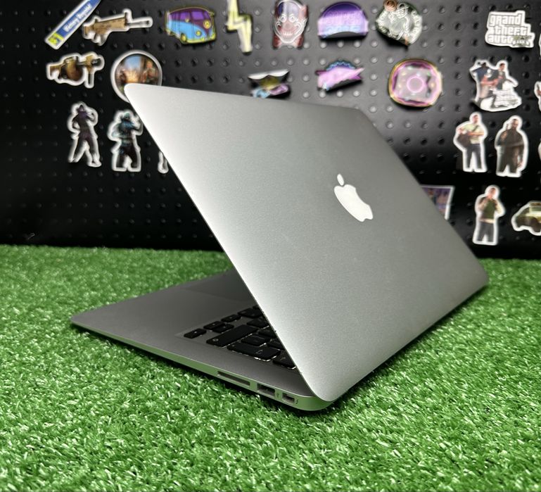 Apple MacBook Air 2011 (A1369) 13.3’’ Core i5 4GB ОЗУ/ 128GB SSD r2139