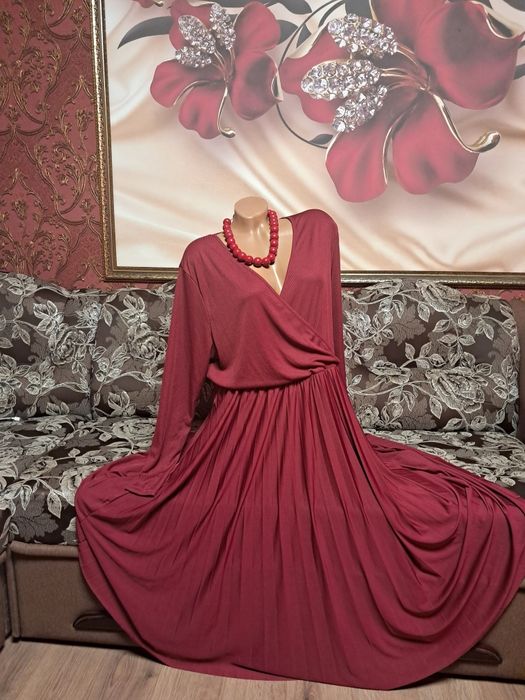 Бордовое платье сукня низ плиссе.