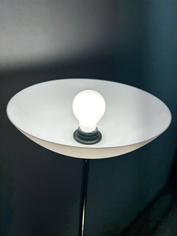 Lampa stojąca do salonu, pokoju itp