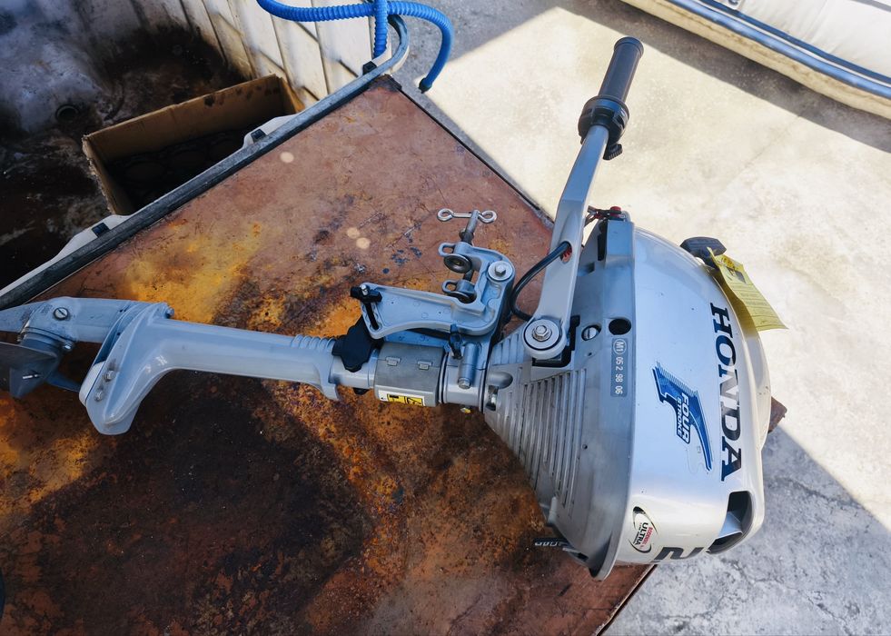 Barco insuflavel HonWave T40AE com motor