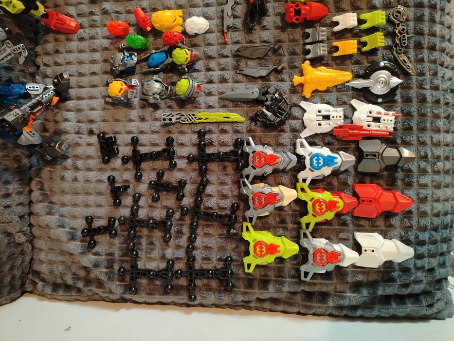 Klocki Bionicle różne rodzaje