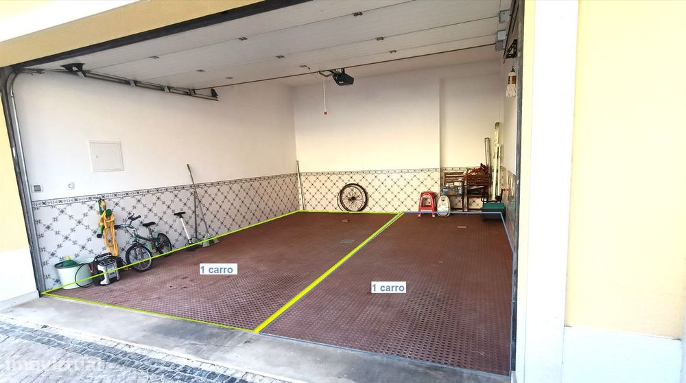 Garagem para 2 carros | Bem localizada |