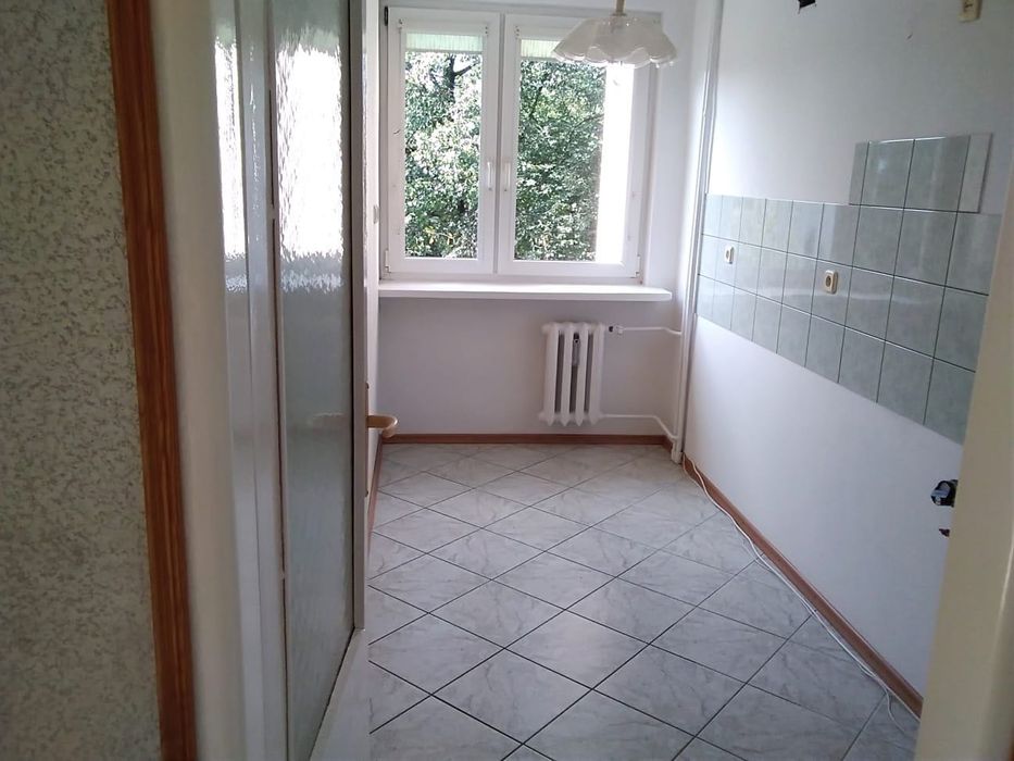 Sprzedam mieszkanie 37m2 w centrum Ostrowi Mazowieckiej - 2 pokoje