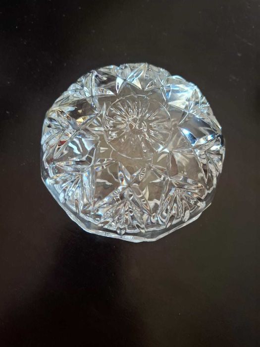 Vários guarda jóias de cristal