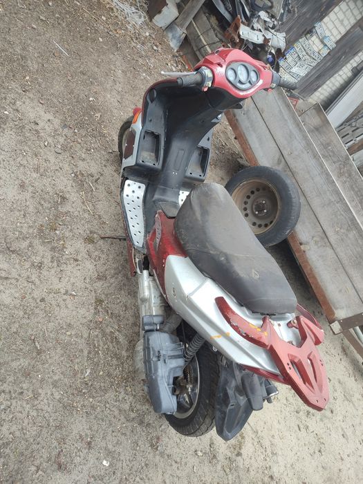 Скутер заводиця стан на фото