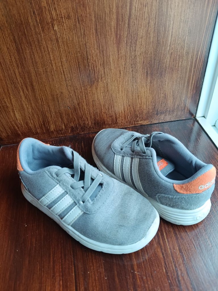 Sapatilha Adidas