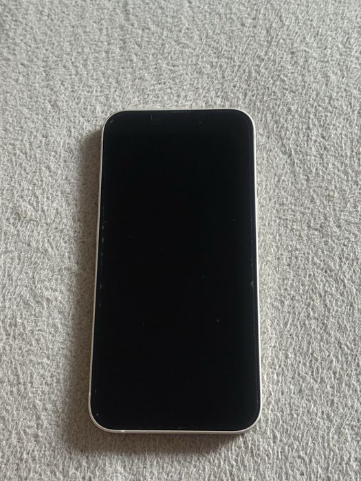 iphone 13 biały 128GB bardzo dobry stan