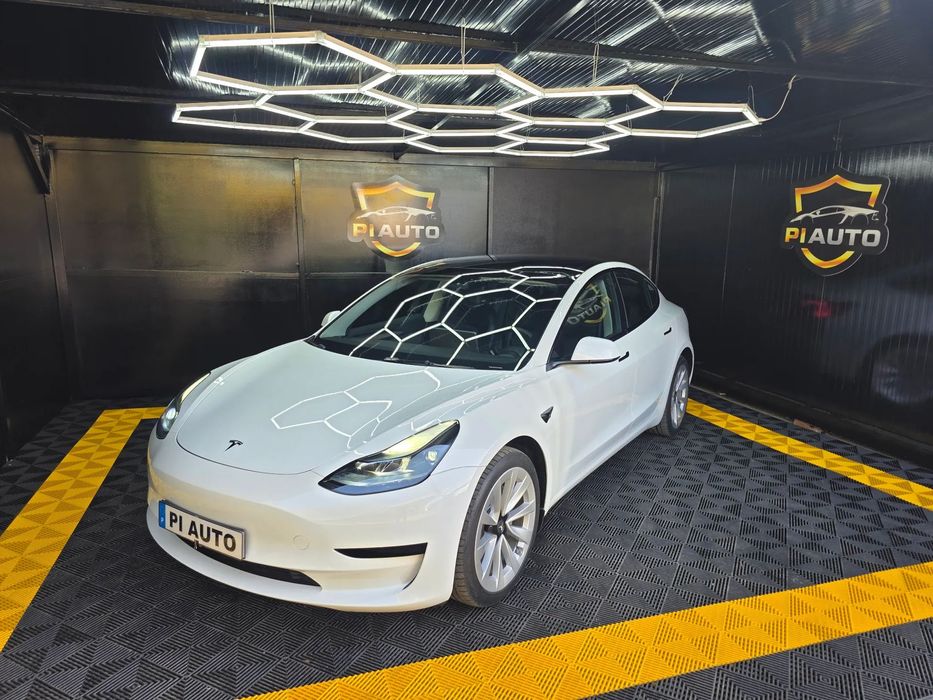 Tesla Model 3 Tração Traseira