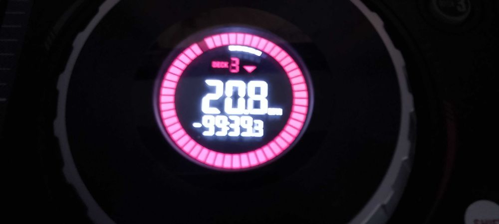 Numark MixTrack Platinum DJ Controller  терміново!