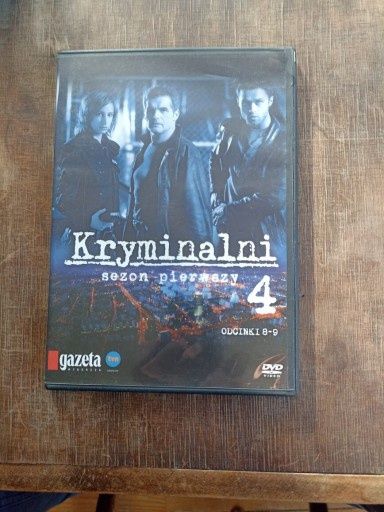 Serial: Kryminalni, sezon 1, płyta 4, odc. 8 i 9, dvd