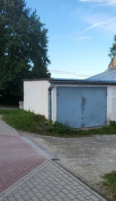 sprzedam garaż w Świdnicy w atrakcyjnej okolicy