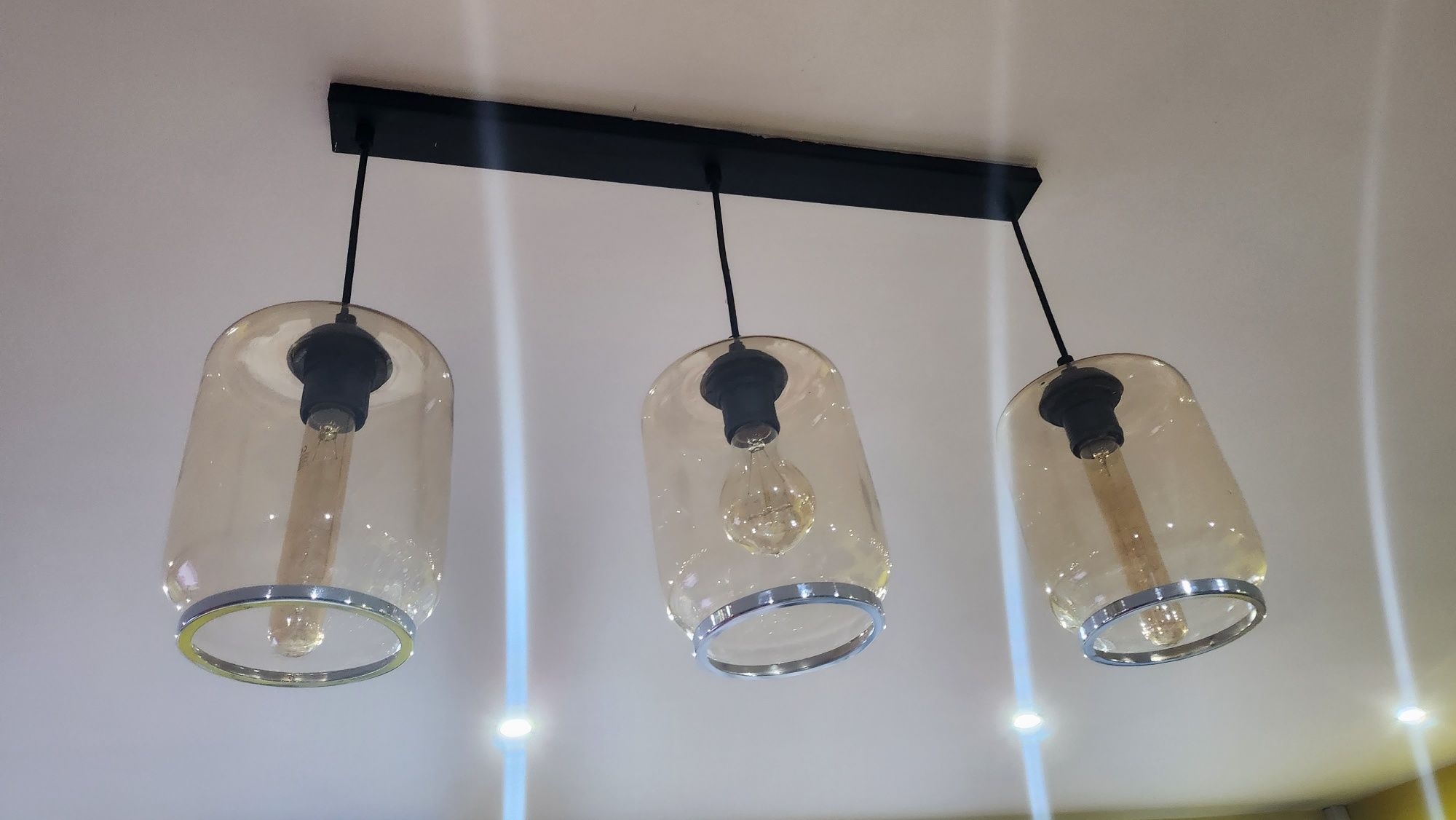 Lampa wisząca (żyrandol) czarna + 3 "słoiki"