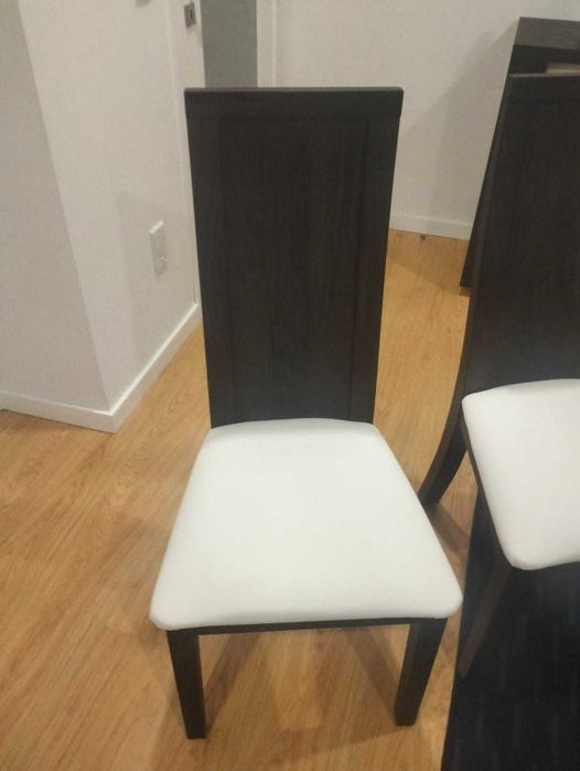 Conjunto de 4 Cadeiras de Jantar Arolla – Semi-Novas