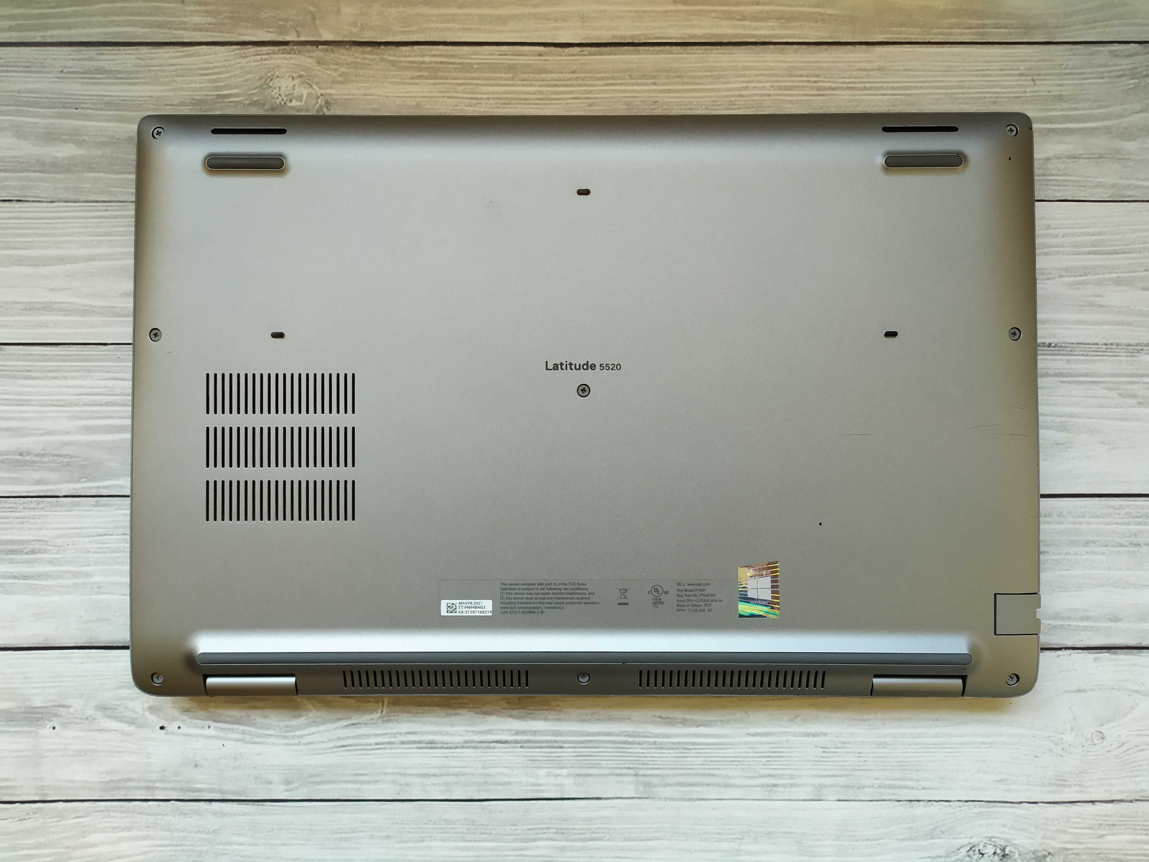 Сенсорний Dell Latitude 5520 FHD i7-1185G7/16GB DDR4/512GB SSD/2021р