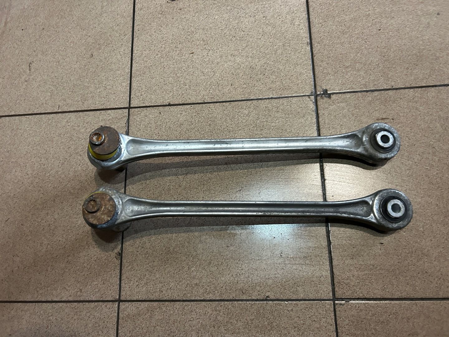 Wahacz Aluminiowy zbieżności tył Audi A6 S6 C5 Allroad Poliuretany