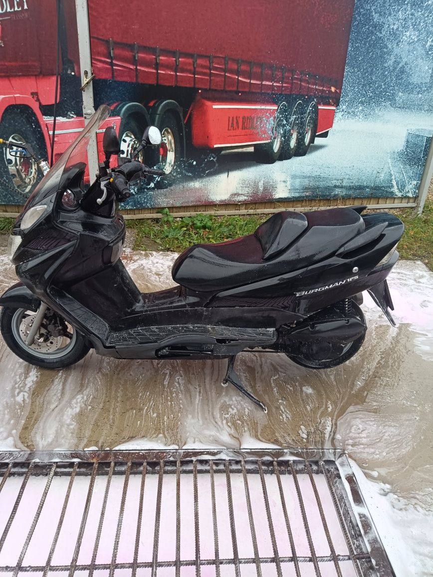 Suzuki Burgman 125