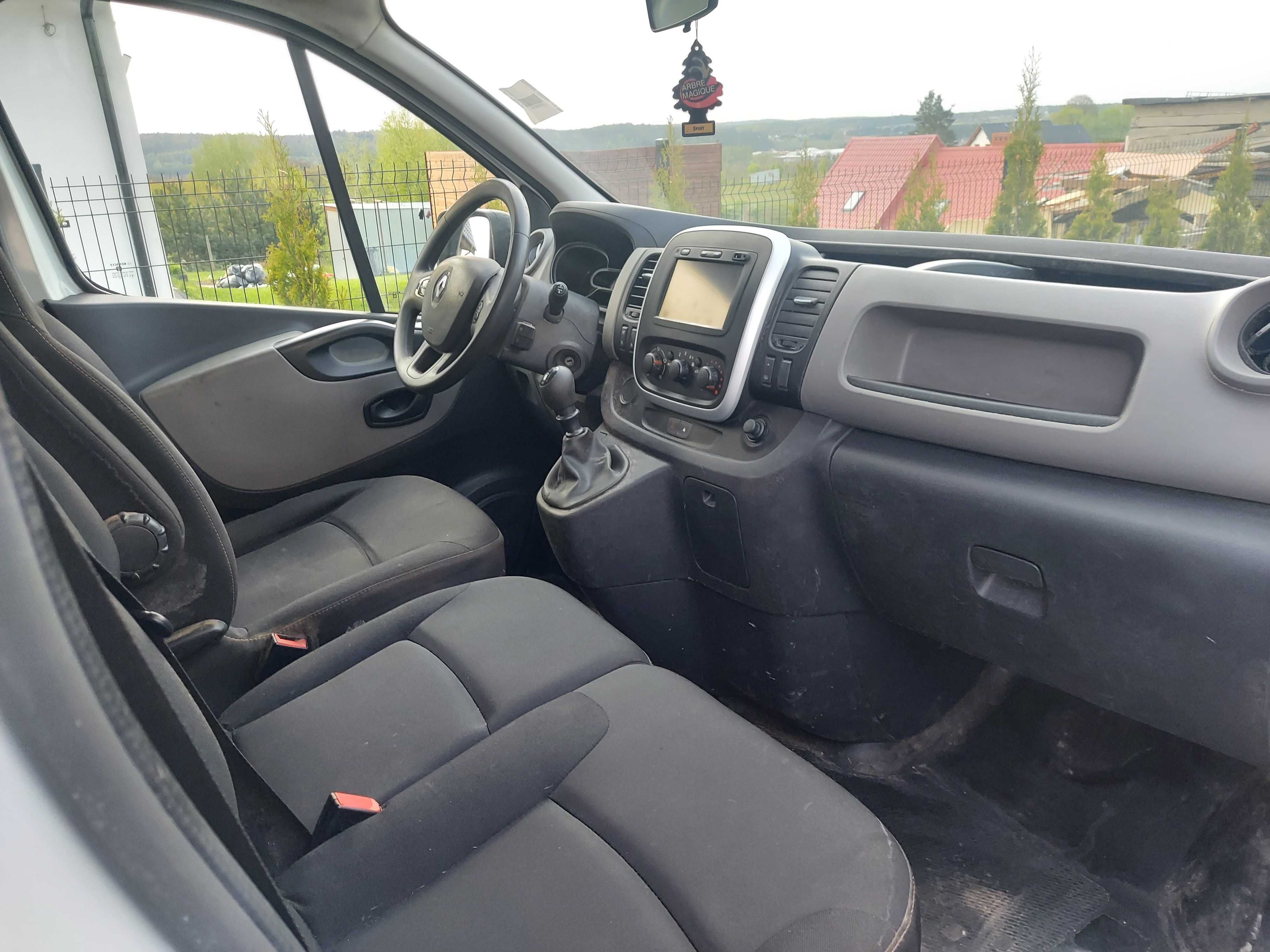 Renault Trafic L1H1 2015r 1.6DCI 120KM uszkodzony silnik sprowadzony