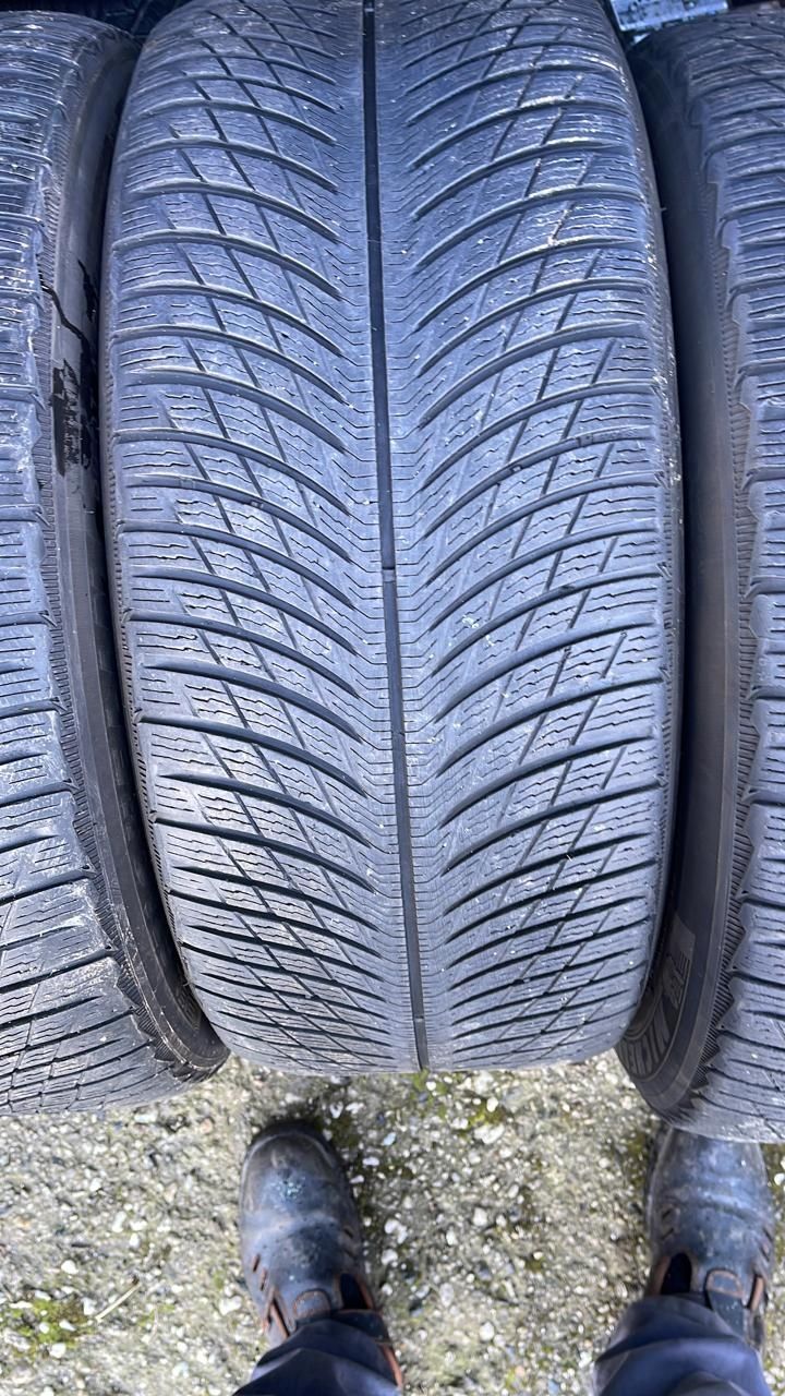 275-45-20 Michelin Pilot Alpine 5 SUV ZP