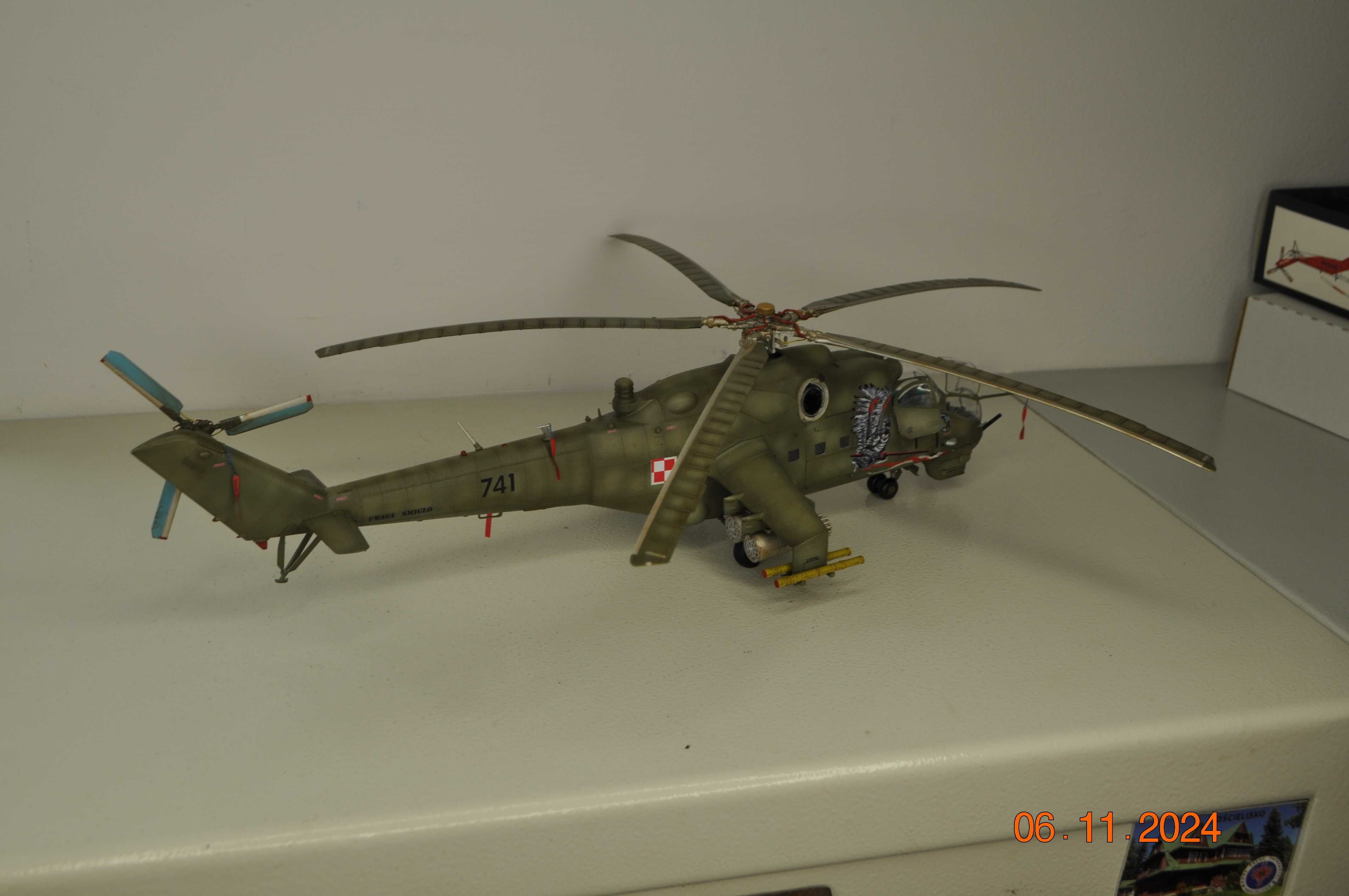 Model śmigłowca Mi-24 D HIND Husarz malowanie 2018  1/48