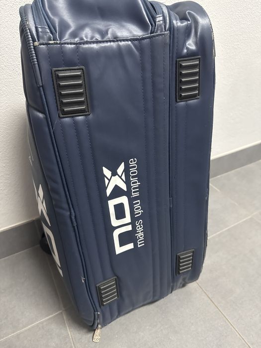Saco de padel marca nox como novo