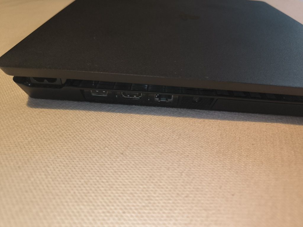 PLAYSTATION 4 SLIM 500GB + 2 Comandos + Cabos