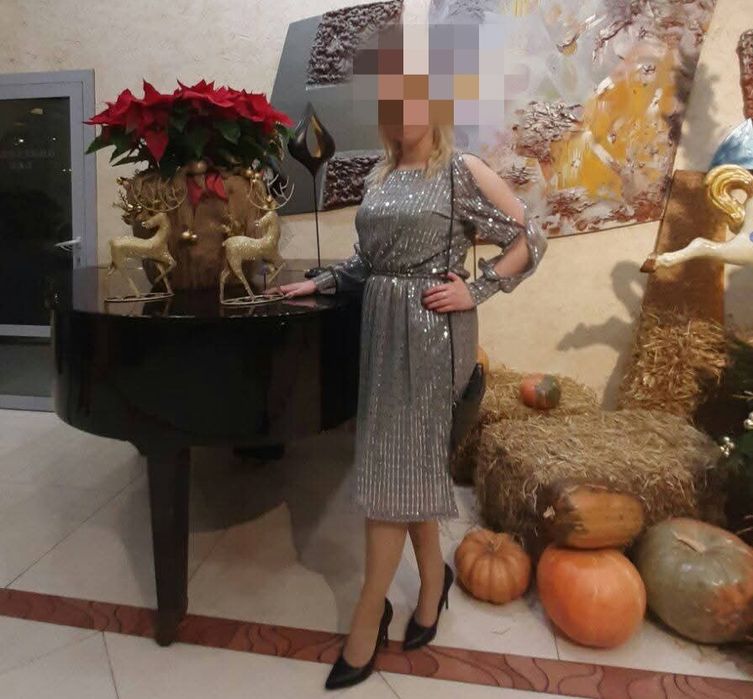 Сукня 48 р, срібна, на корпоратив