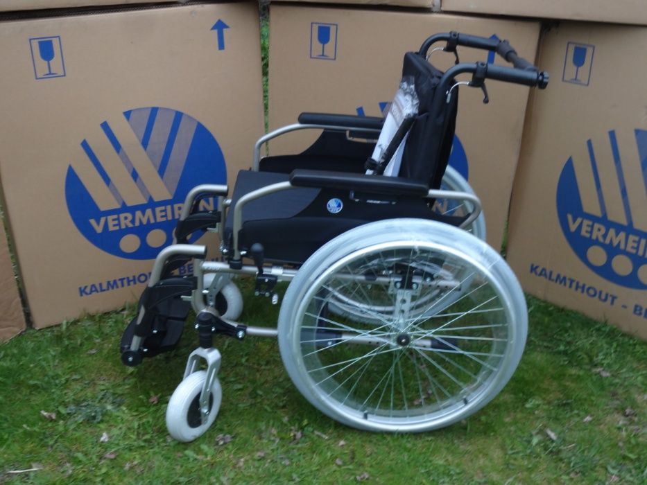 Wózek inwalidzki Vermeiren V300/30 stopni odchylane oparcie