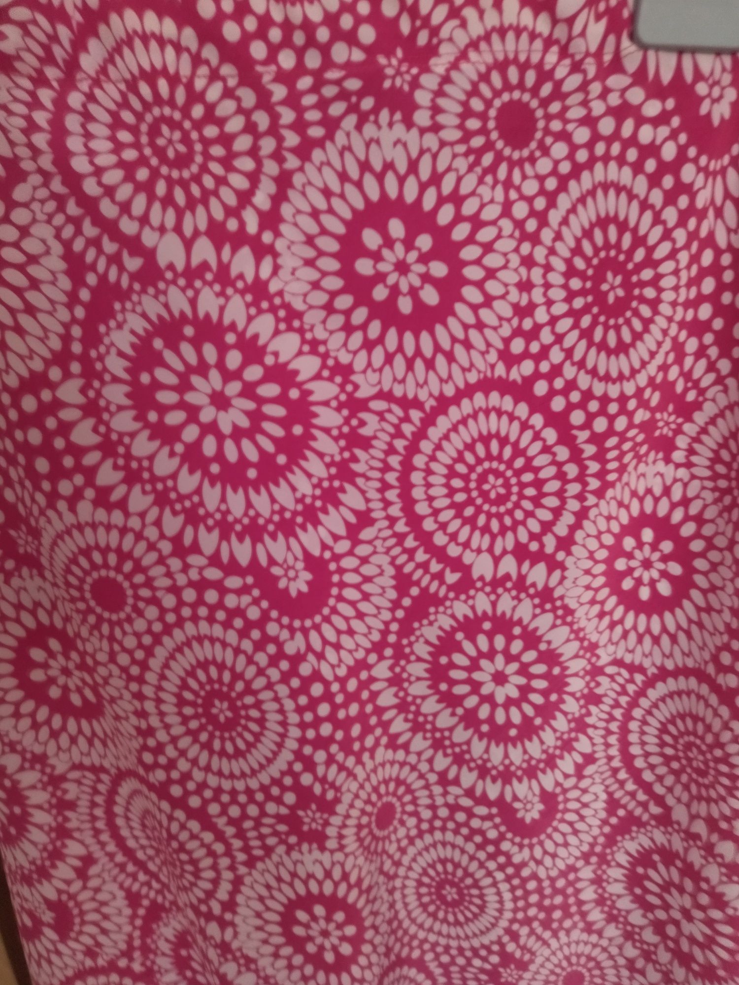 Piękna różowa spódnica długa - r.38