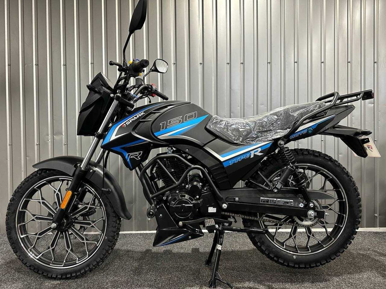 Новий мотоцикл Spark SP150R-12S